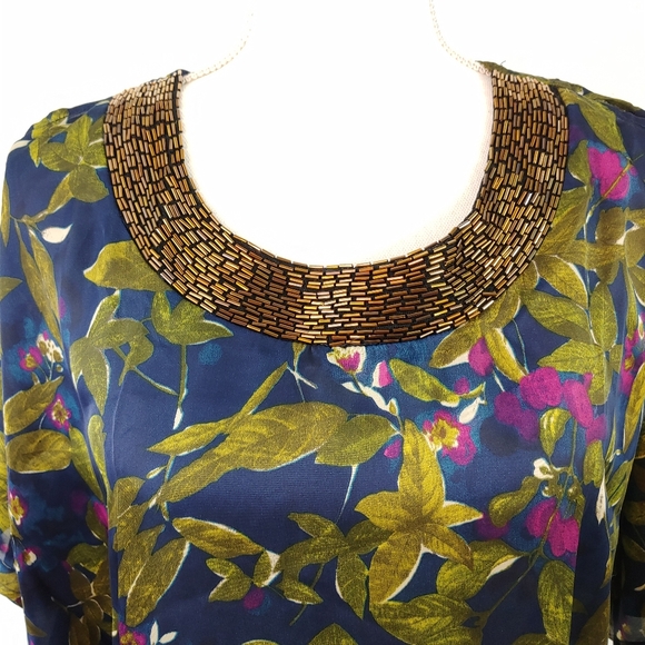 COLLECTIVE CONCEPT EMBELLISHED PULLOVER TOP (a388) - Picture 10 of 14